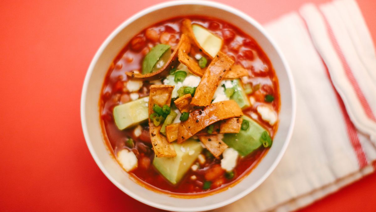 Zagęszczone chili z wołowiną (do kupienia gotowa do spożycia zupa)