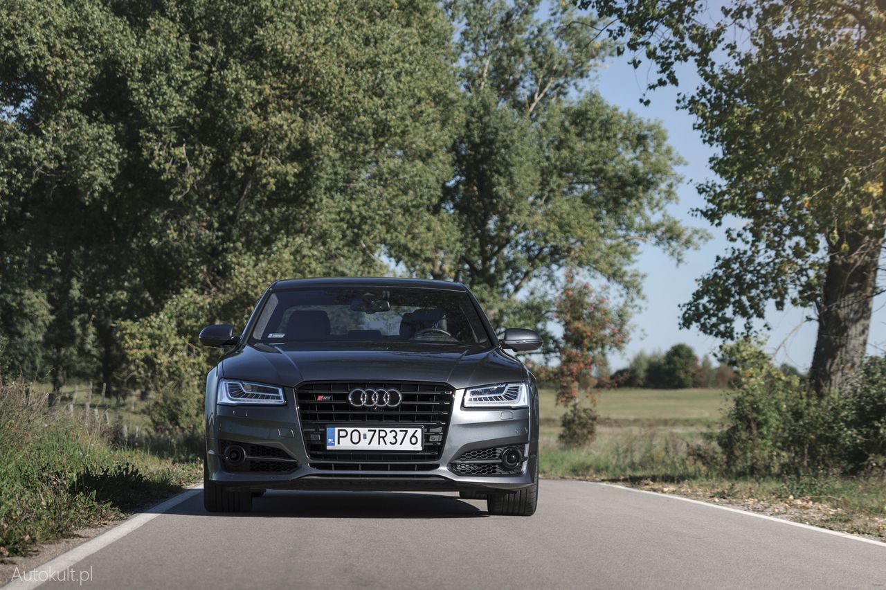 Audi S8 plus (2016)