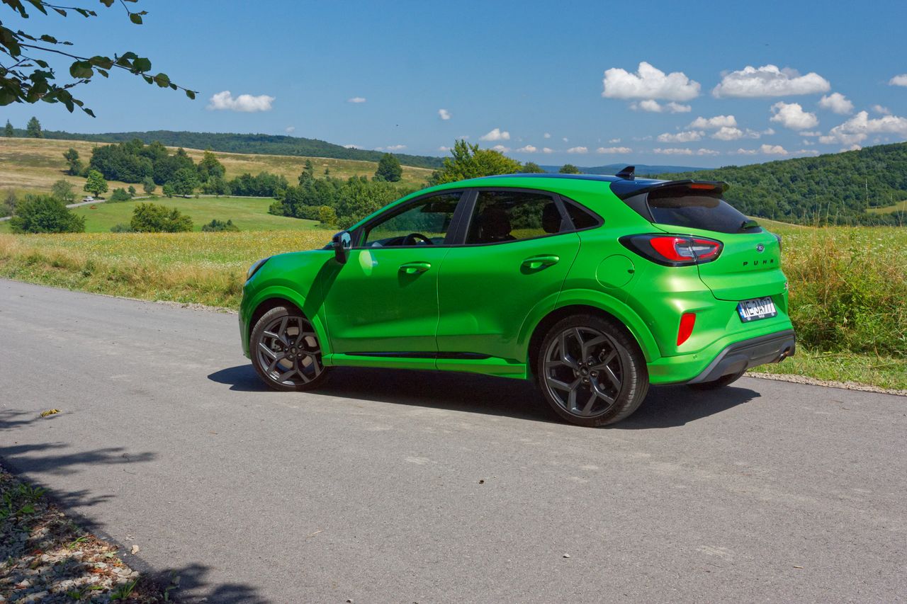 Ford Puma ST w najdzikszych górach Polski. To nie jest samochód tylko do zabawy