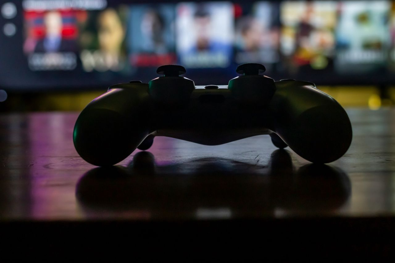 Nowinki technologiczne dla graczy! TOP 5 telewizorów dla płynnej i efektownej rozgrywki