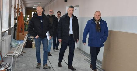 Inwestycja w przyszłość uczniów: Zespół Szkół Nr 3 zyska nowe pracownie i energooszczędny budynek