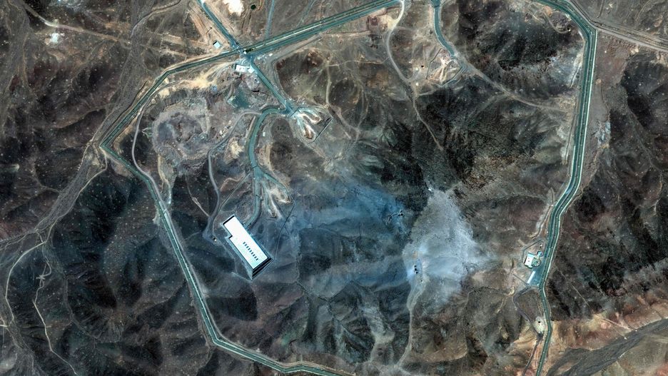 USA zaatakowa?y Iran
This handout satellite picture taken and provided by Maxar Technologies taken on June 22, 2025 shows an overview of Iran's Fordow Fuel Enrichment Plant (FFEP) after US air strikes were conducted on the facility, northeast of the city of Qom. President Donald Trump said that the US military had carried out strikes on June 21, on three Iranian nuclear sites and that Tehran "must now agree to end this war", following days of speculation over whether the United States would join its ally Israel's bombing campaign. Trump said the US military carried out a "very successful attack" on three Iranian nuclear sites, including the underground uranium enrichment facility at Fordow. (Photo by Satellite image �2025 Maxar Technologies / AFP) / RESTRICTED TO EDITORIAL USE - MANDATORY CREDIT "AFP PHOTO/ SATELLITE IMAGE �2025 MAXAR TECHNOLOGIES" - NO MARKETING NO ADVERTISING CAMPAIGNS - DISTRIBUTED AS A SERVICE TO CLIENTS - THE WATERMARK MAY NOT BE REMOVED/CROPPED
-