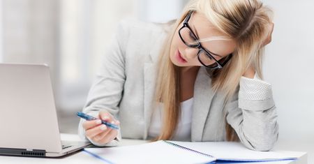 Laptop dla studenta – najlepsze modele na każdą kieszeń [zestawienie]