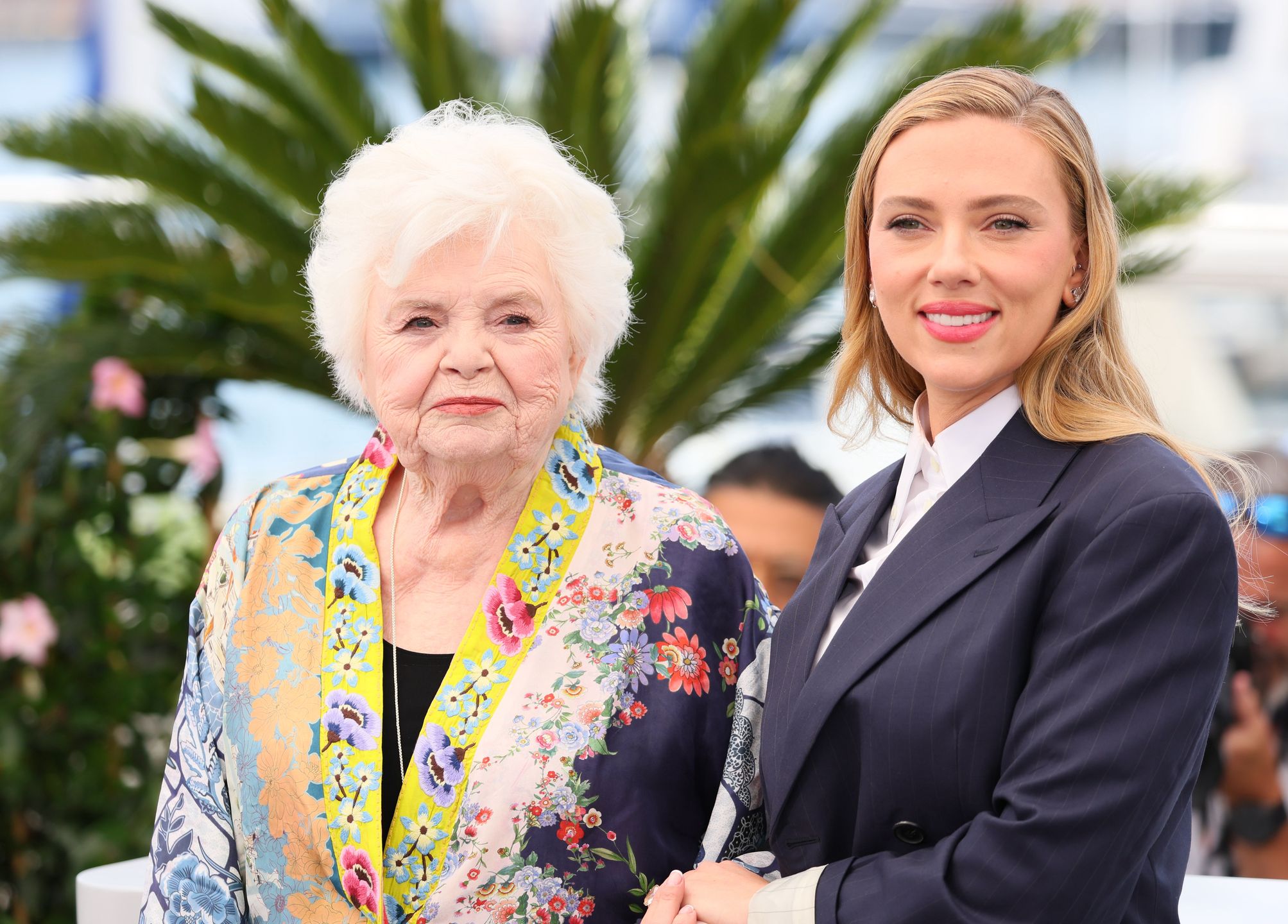 June Squibb i Scarlett Johansson na festiwalu w Cannes