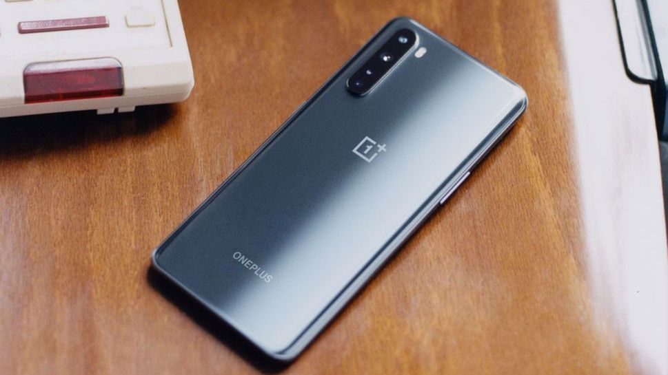 OnePlus Nord oficjalnie. Oto najtańszy smartfon tej marki od lat 1