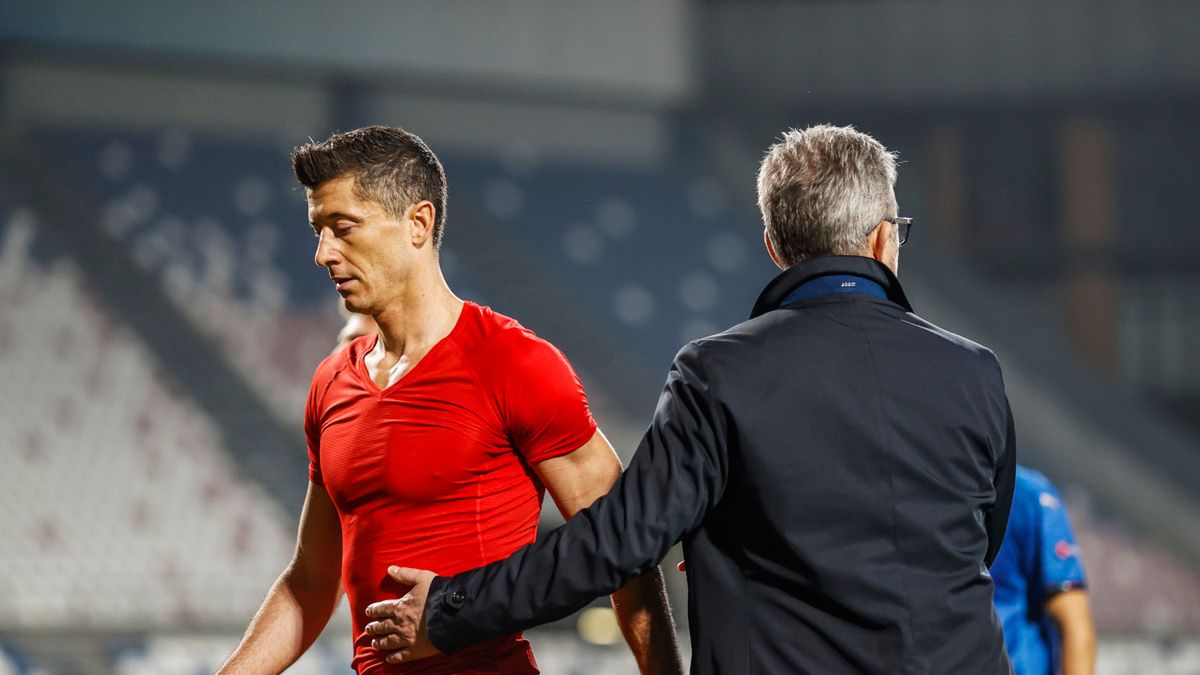 Newspix / LUKASZ GROCHALA/CYFRASPORT  / Na zdjęciu: Robert Lewandowski i Jerzy Brzęczek