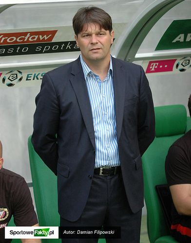 Radosław Mroczkowski co roku musi mierzyć się z rewolucją kadrową w swoim zespole