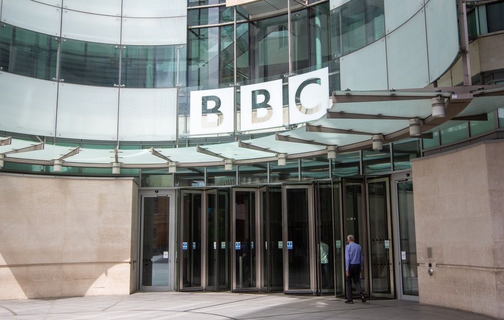 Ogromne cięcia w telewizji publicznej. BBC zwolni choćby 2 tys. osób