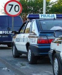 Wyświęcają stare radiowozy jak nowe