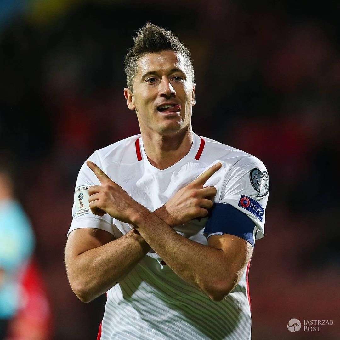 Robert Lewandowski tajemniczy gest
