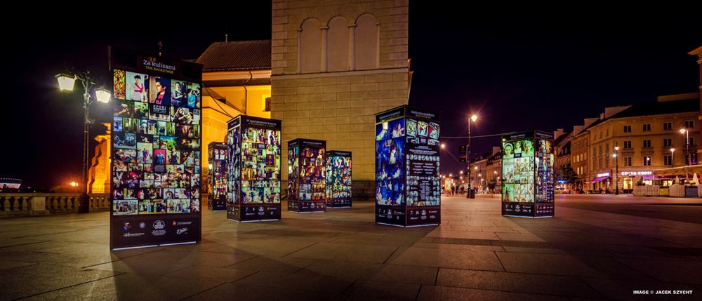 3 lata, 146 kostiumów, 50 lokalizacji i 15 epok Warszawy w fotografii kostiumowej Jacka Szychta 20