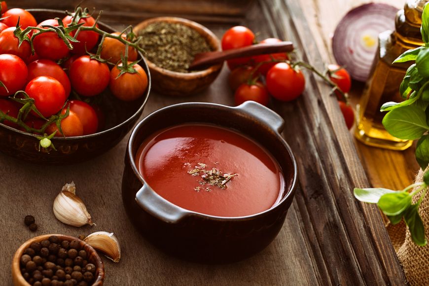 Potas dostarczysz do organizmu, jedząc pomidory