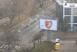 Kłodzko. Aktywistki Strajku Kobiet: "Tak, jesteśmy za życiem". Dziecko w sercu znów na plakatach