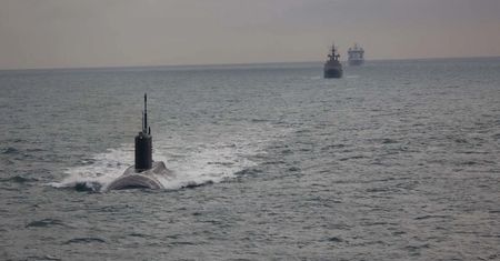 Rosyjski okręt na kanale La Manche. Śledzili go Brytyjczycy