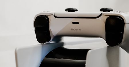 Najwyższa pora na PS5 Pro. Konsola trafi do sklepów za rok?