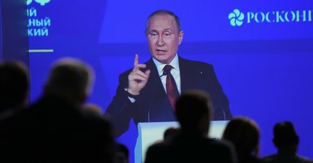 Wojna o gaz. "Rosja ryzykuje i może stracić. Może się okazać, że będą mieli większy problem niż Europa"
