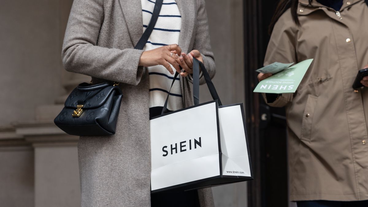 Shein może słono zapłacić. UE grozi karami za wprowadzanie w błąd