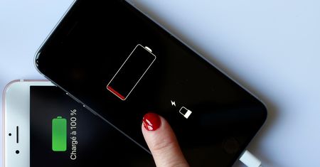 iPhone'y mają słabą baterię po aktualizacji do iOS 14. Apple pokazuje, jak to naprawić