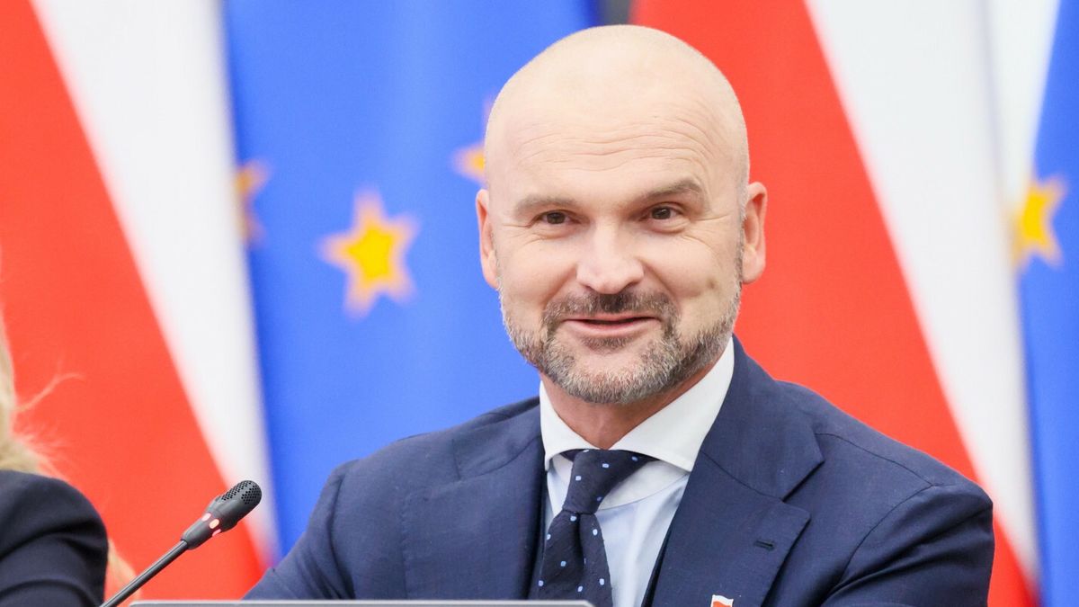 "Byli przegrywami". Zabrał głos ws. polityków. Nie gryzł się w język