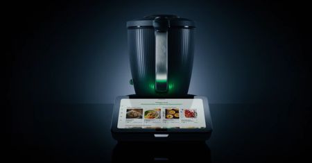 Najnowszy Thermomix już w Polsce. Cena za "luksusowy garnek" porażająca