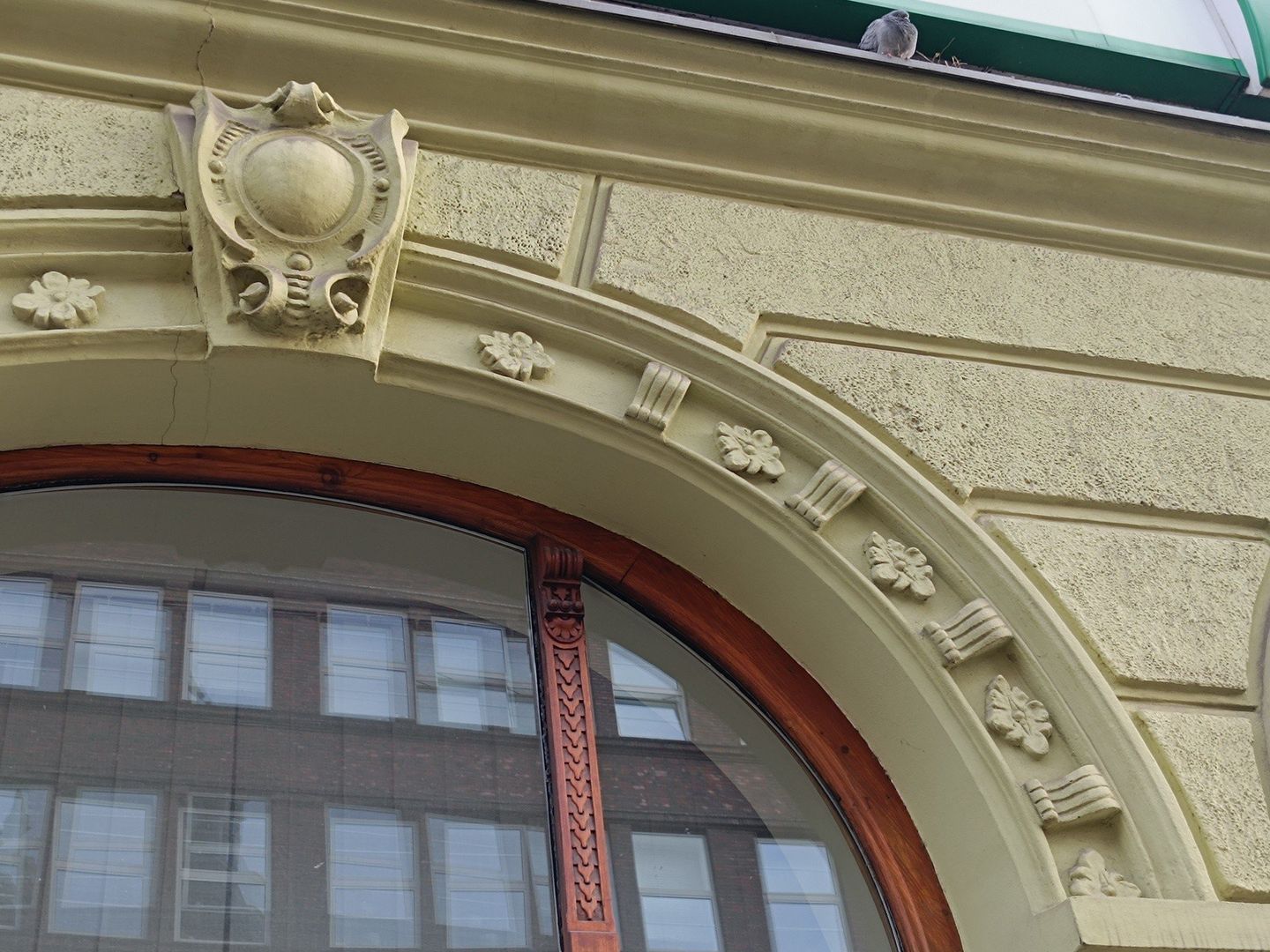 Kamienice w Gliwicach przyciągają wzrok - centrum miasta na piękną zabudowę.