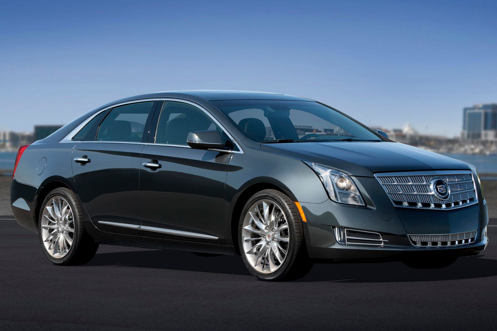 Cadillac XTS 2013