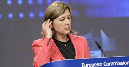 Nie będzie pieniędzy z KPO? "Reforma nie spełnia kamieni milowych"