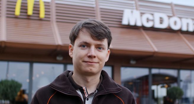 „Ja? Pracuję w Maku” - McDonald’s reklamuje się jako pracodawca (wideo)