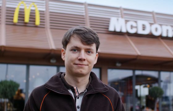 „Ja? Pracuję w Maku” - McDonald’s reklamuje się jako pracodawca (wideo)