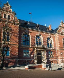 Zapadł się portal Nowego Ratusza w Gdańsku. Trwają prace