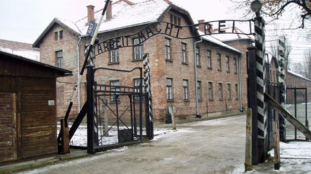 Brytyjski Amazon twittuje o "nazistowskiej Polsce" 1