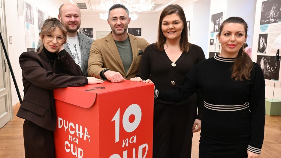 Przed nami koncert finałowy akcji Dycha na Cud. Sztuka Pomagania. Na zdjęciu od lewej: Aleksandra Niemczyk, Marcin Stojek, Maciej Bursztein, Patrycja Michalska i Paulina Drozdowska.