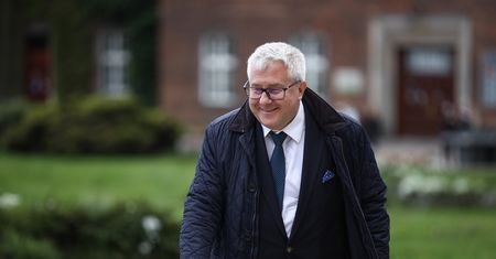 Czarne chmury nad politykiem PiS. Odpowie za oszustwo?