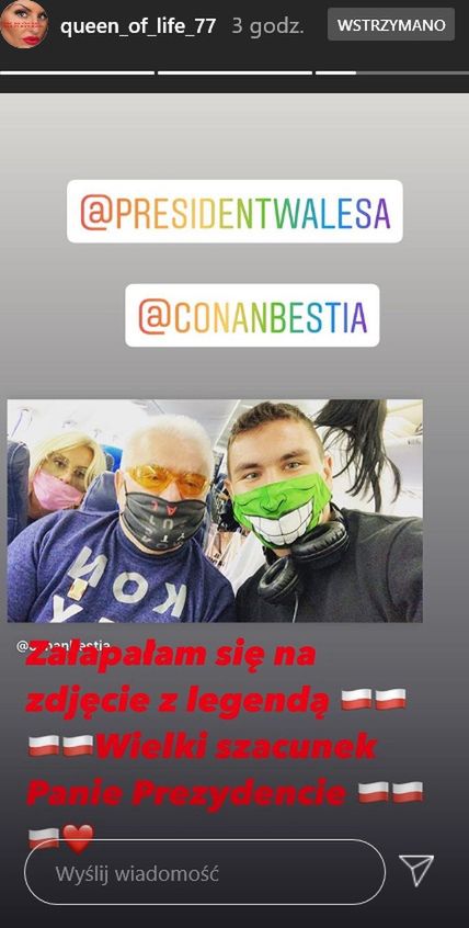 Dagmara Kaźmierska pozuje z Lechem Wałęsą