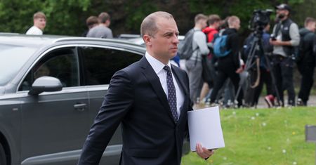 Nie przeszedł badania wariografem? Jest odpowiedź byłego ambasadora