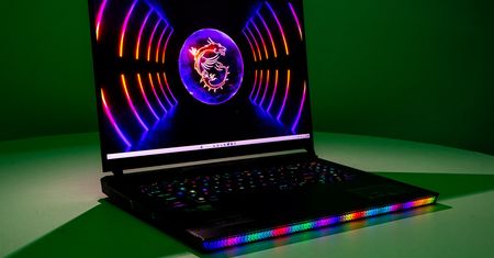 RTX 4090 (Laptop) oraz 24-rdzeniowy Core i9 w laptopie – recenzja MSI Raider GE78 HX 13V