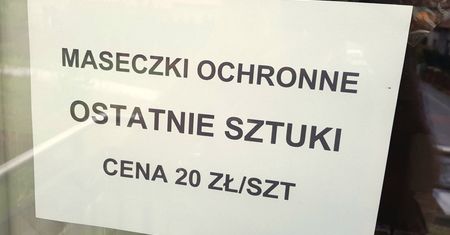 Kara dla apteki. Zachęcała do kupowania maseczek po 20 zł za sztukę
