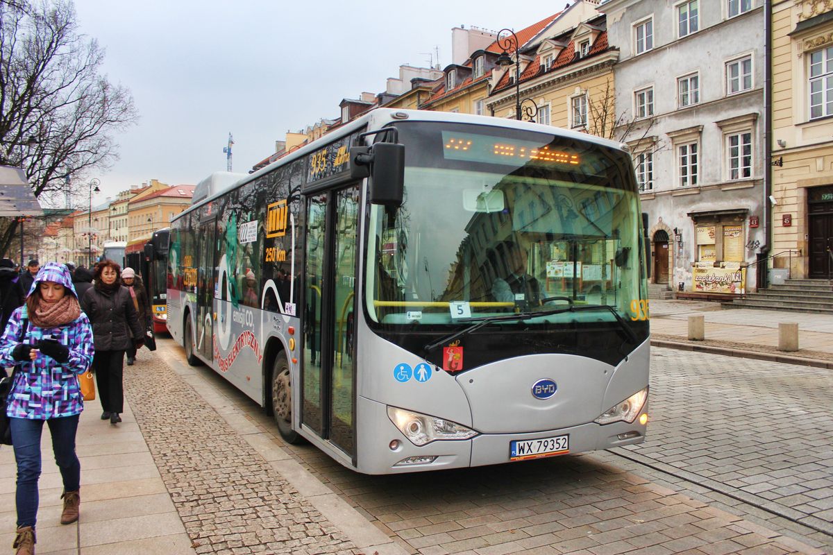 "Kierowca musi znać język polski i być zatrudniony na etat". Nowe wymogi ZTM