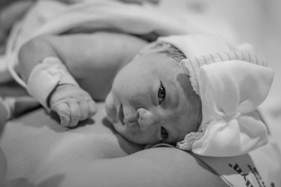 Dziewczynka zmarła z powodu pocałunku