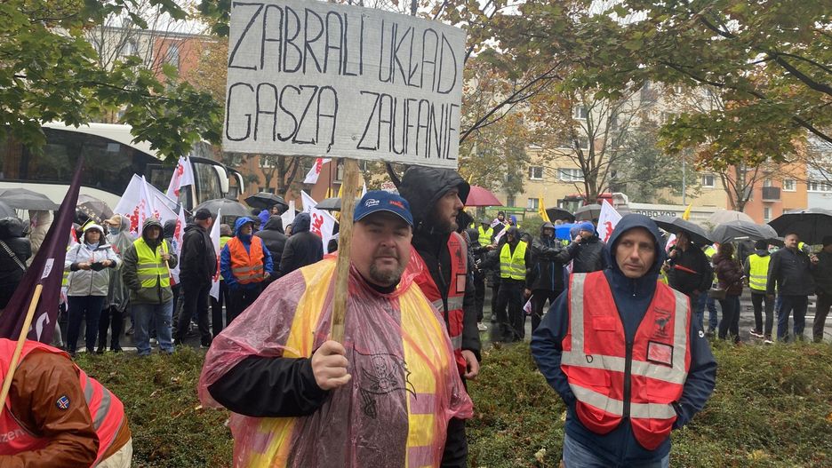 Protest pracowników Enea w Poznaniu