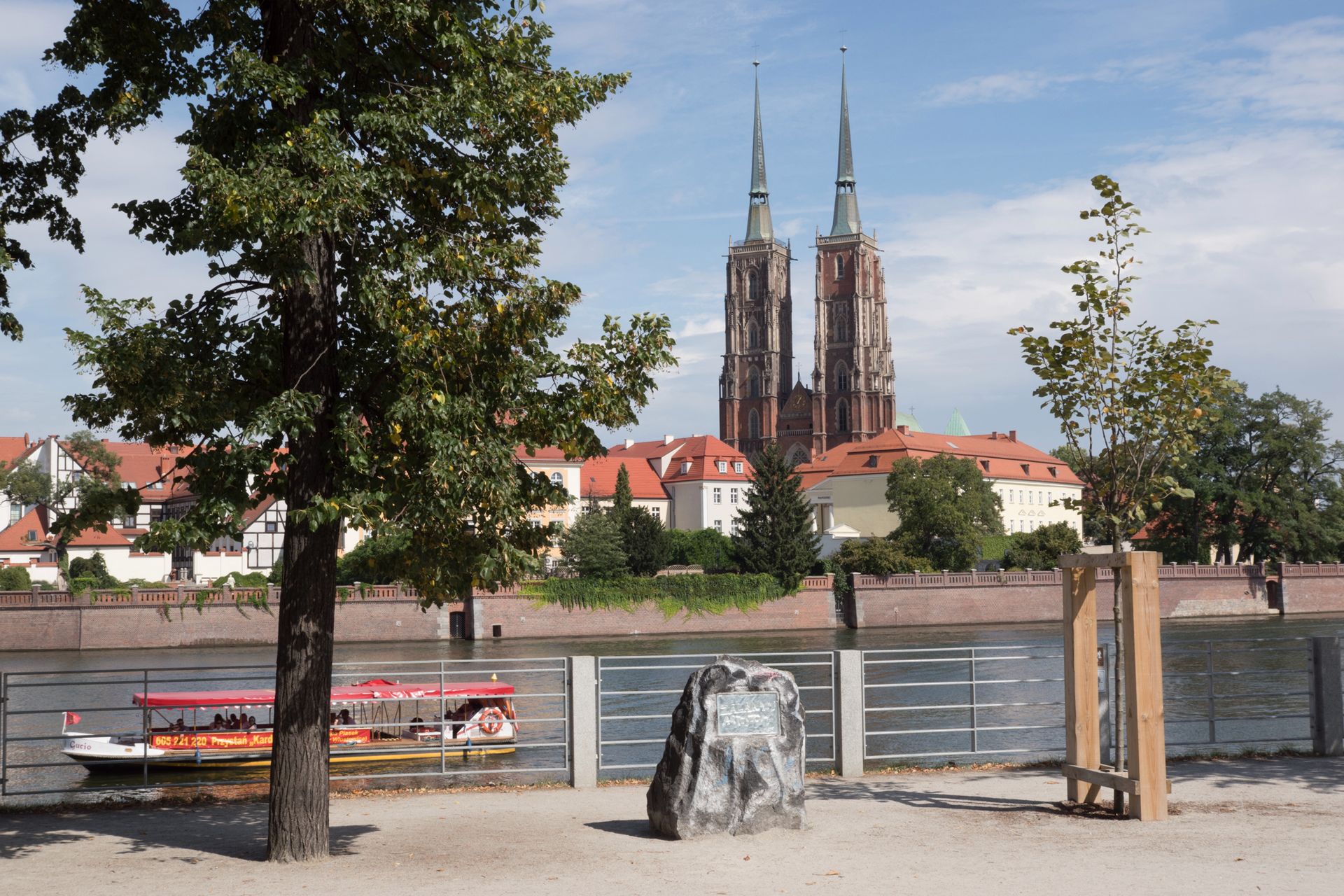 Sony A68 - test aparatu pełnego kontrastów 50