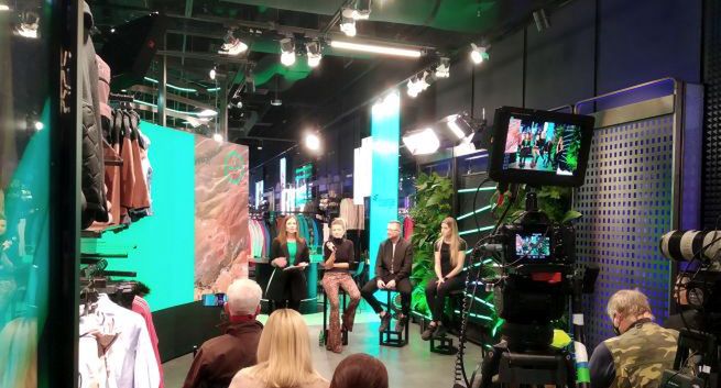 Anna Lewandowska i Adrianna Sułek w akcji 4F zachęcają do wypożyczania ubrań