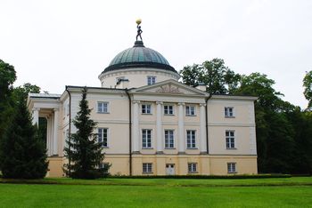 Pałac w Lubostroniu - perełka klasycyzmu i turystyczna wizytówka Pałuk
