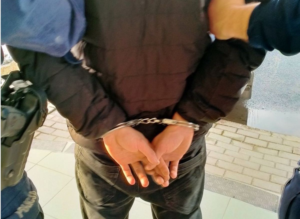 Przy pomocy maczety kierowali groźby karalne oraz nakłaniali do pobicia. Mieszkańcy powiatu drawskiego z zarzutami