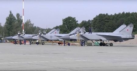 Wyposażono je w rakiety Kindżał. Rosyjskie MiG-31 w pobliżu Polski