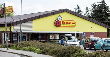 10 największych firm handlowych świata. Właściciel Biedronki na 47. miejscu