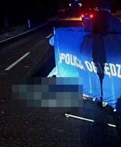 Pieszy nie miał nic odblaskowego. Zginął na miejscu