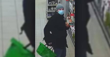 Kradzież w centrum Lublina. Ukradł ze sklepu czekolady, whisky i pasty do zębów