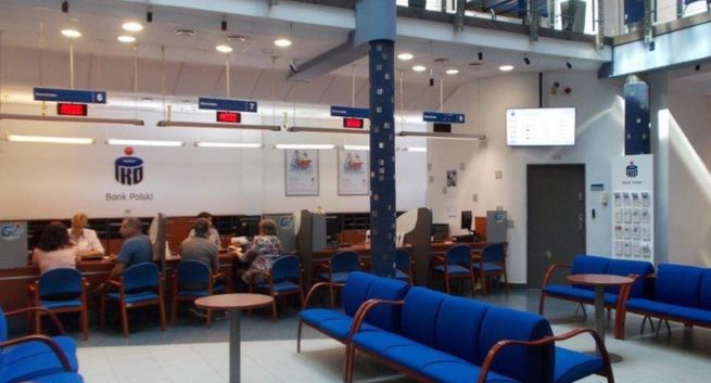 9 na 10 Polaków ma zaufanie do swojego banku. Zastrzeżenia do sposobu obsługi