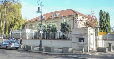 Zamykają na całym świecie. Ambasady Izraela z pilnymi komunikatami